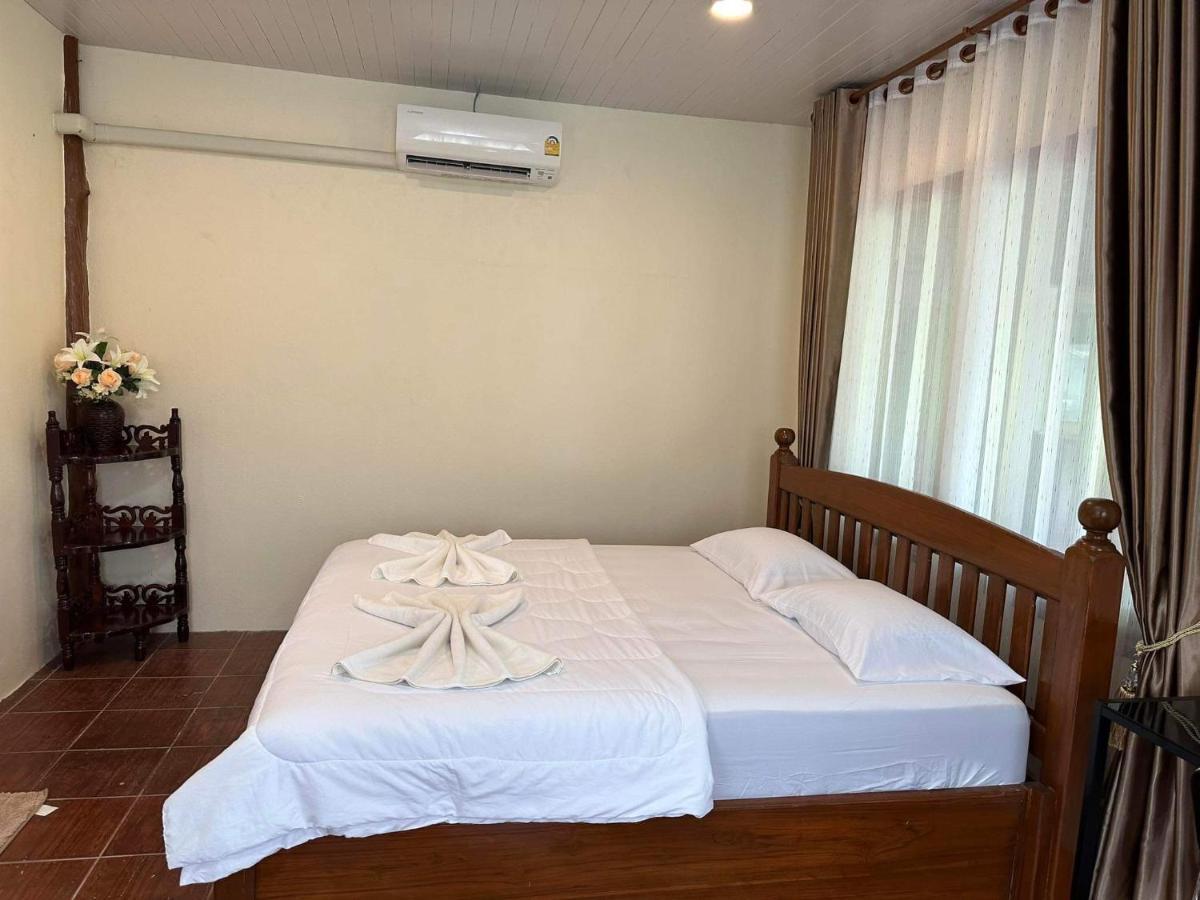 Buddha Raksa Thong Nai Pan Yai Εξωτερικό φωτογραφία